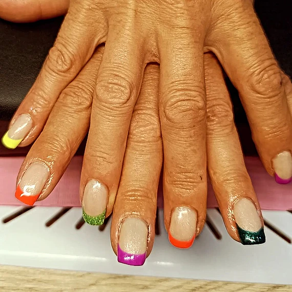 ongles colorés