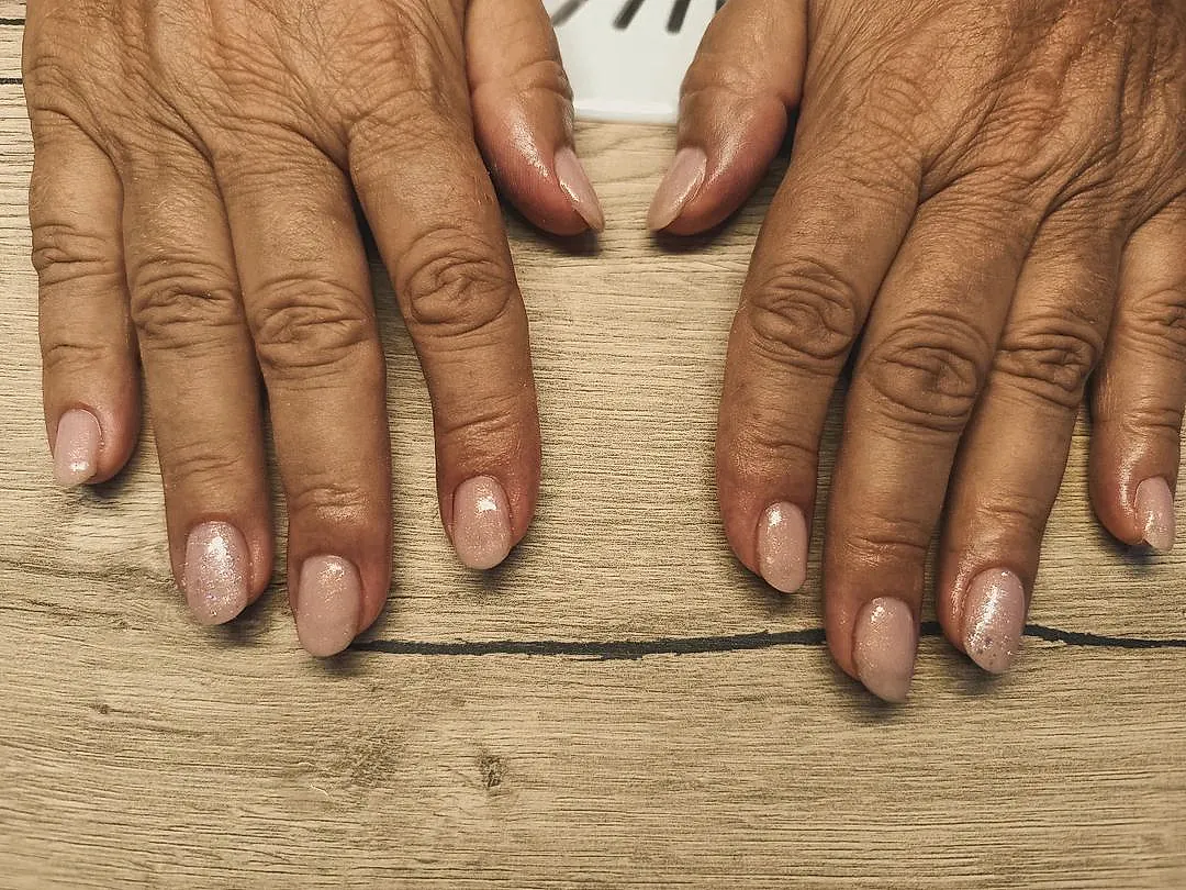 ongles avant pose